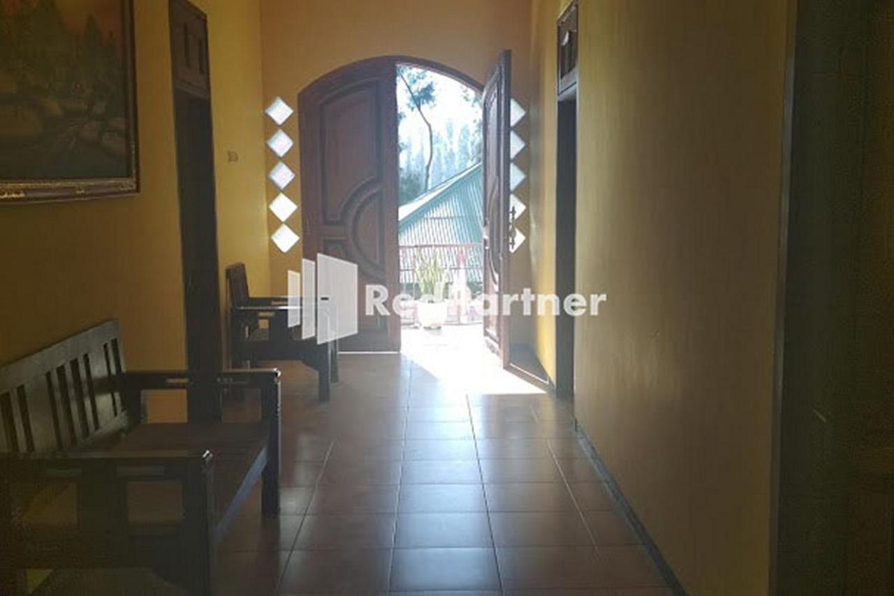 Bromo Indah Lestari Homestay Mitra Reddoorz Pasuruan Exteriér fotografie