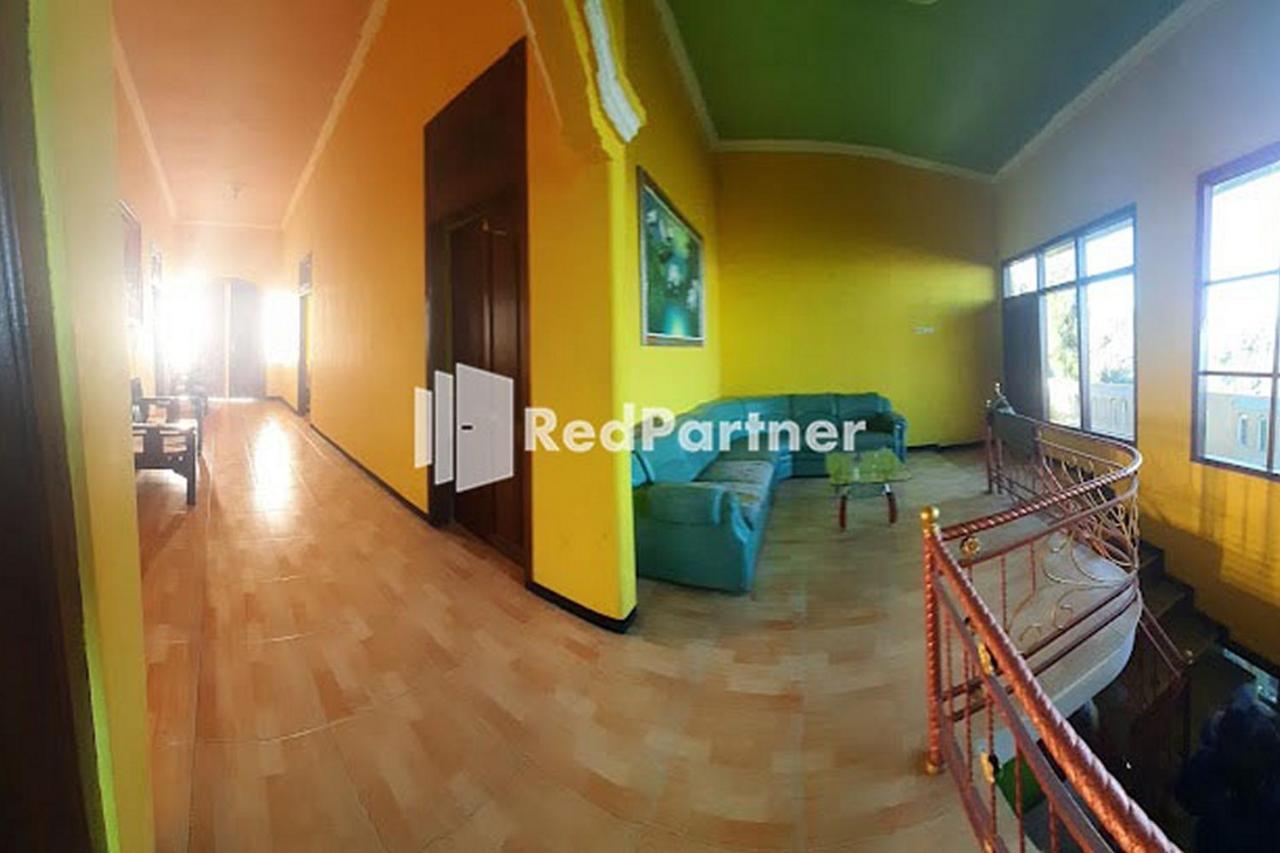Bromo Indah Lestari Homestay Mitra Reddoorz Pasuruan Exteriér fotografie